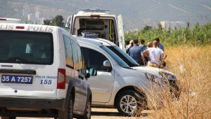 İzmir'de şüpheli ölüm: Aracının yanında ölü bulundu