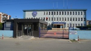 İzmir'de tırnakçılık yapan 4 zanlı yakalandı