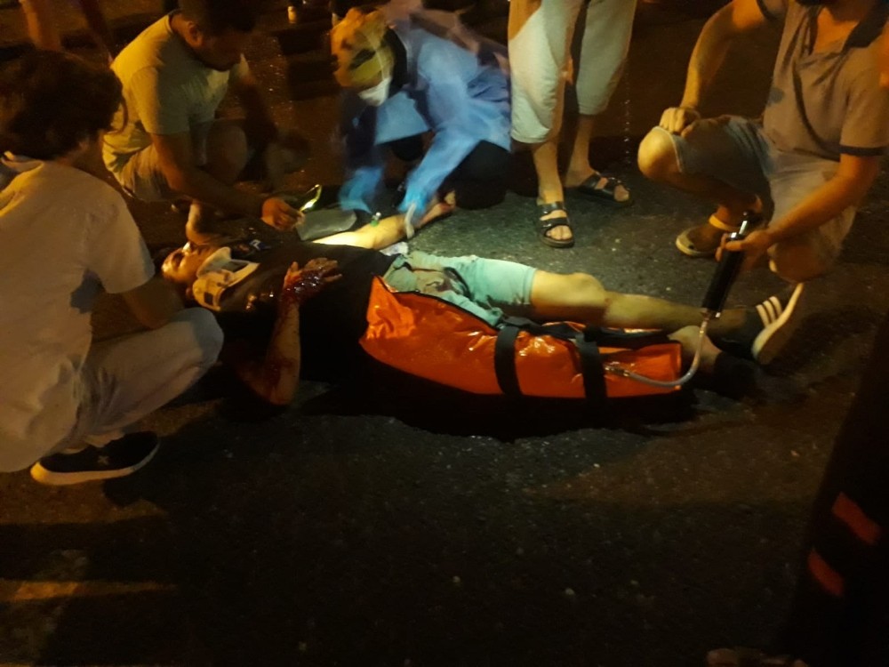 İzmir'de trafik kazası: 3 yaralı