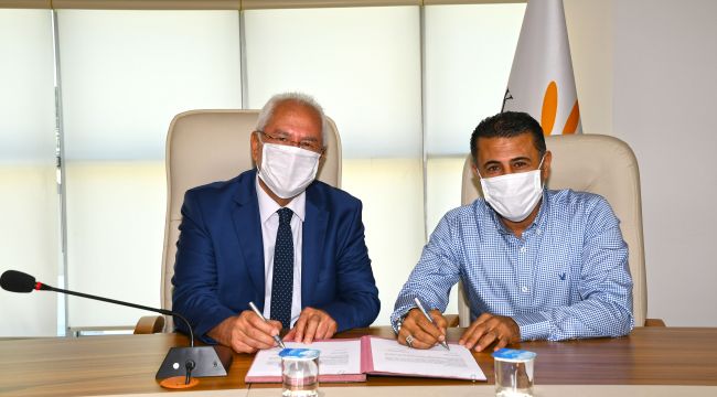 Karabağlar’da kadrolu işçilerin toplu sözleşme sevinci