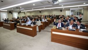 Karabağlar'da olaylı atamanın ardından şimdide yemek krizi! Başkan Selvitopu'na 'Ayrımcılık' tepkisi!