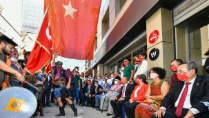 Kemeraltı’nda 9 Eylül coşkusu