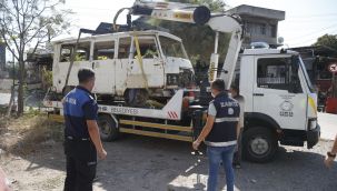 Konak’ta hurda araç operasyonu