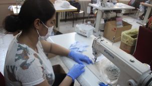 Maske fabrikası gibi okul: Şimdiye kadar 2 milyon maske
