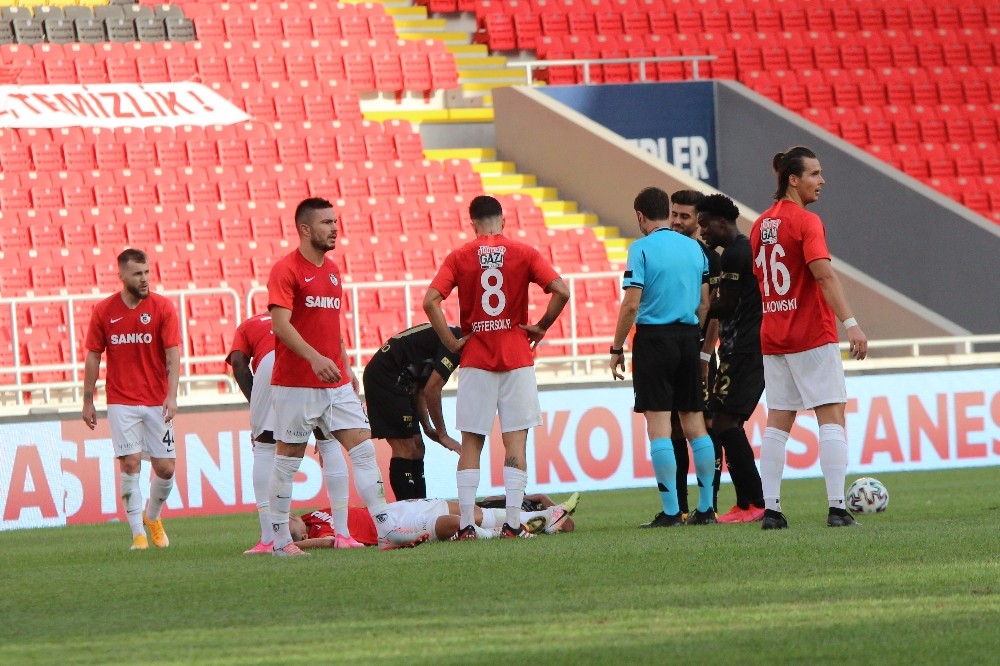 Göztepe 3 puanı son anda kaptırdı!
