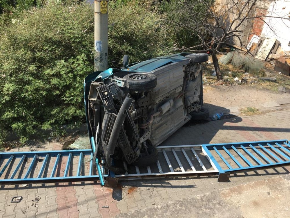 Takla atan araç sürücüsü yaralandı