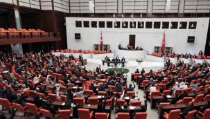 4 partiden Fransa'ya tepki olarak ortak bildiri yayımlandı