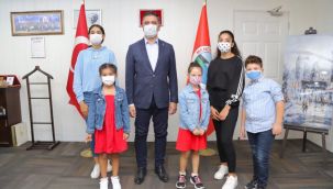 Başkan Kayalar çocukların isteğini geri çevirmedi