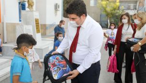 Başkan Kılıç'tan Bucalı miniklere sürpriz hediye