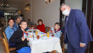 Başkan Oran'dan vatandaşlara Ay Yıldızlı Türk Bayrağı