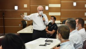 Bornova Belediyesi’nden personele mevzuat eğitimi