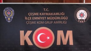 Çeşme'de 28 şişe etil alkole el konuldu