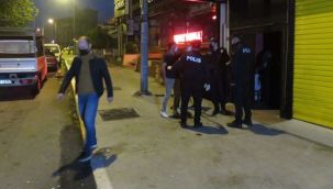 Covid-19 partisine baskın: 49 kişiye ceza!