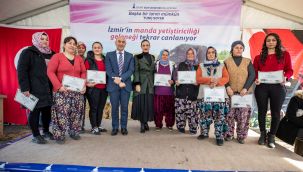 Efes Selçuklu kadınlar İzmir Mozzerallası'nın yolculuğunu başlattı