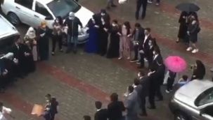 Gelin almada koronavirüs halayı: Ekipler affetmedi!