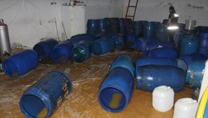 İş yerine yapılan operasyonda 7 bin 300 litre sahte içki ele geçirildi!