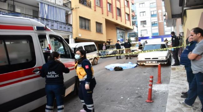 İzmir'de korkunç son: Sokakta ölü bulundu