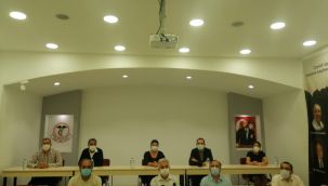 İzmir Sağlık Platformu'ndan sağlık çalışanlarına destek!