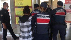 İzmir'de bir kişiyi bayıltarak gasp ettiler