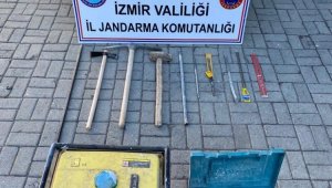 İzmir'de kaçak kazı yapan 1 kişi yakalandı