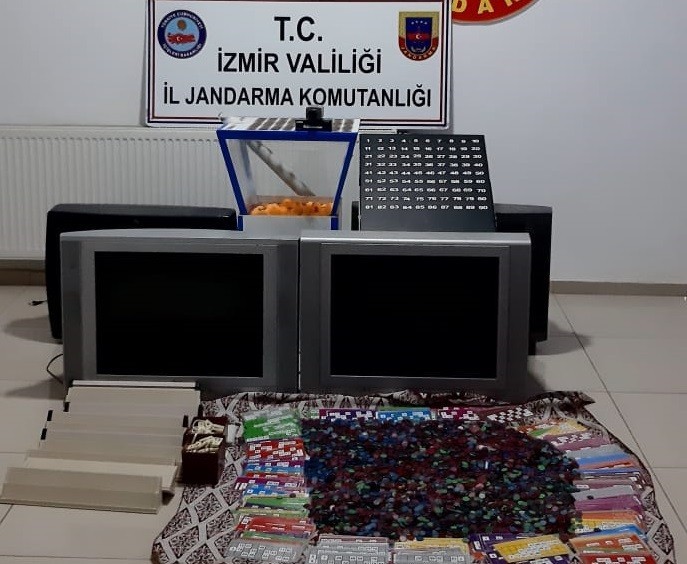 İzmir'de kumar operasyonunda 123 kişiye 171 bin lira ceza