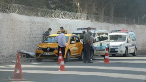 İzmir'de takside fenalaşan yolcu hayatını kaybetti