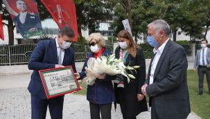 Karşıyaka'nın efsanesi Başkan Ali Ulvi Kiremitçiler'in adı ölümsüzleşti