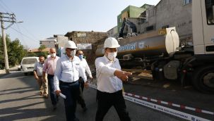 Konak’ta metruk binalar bir bir yıkılıyor