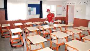 Menderes Belediyesi okulları dezenfekte etti