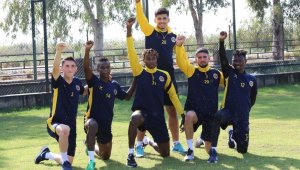 Menemenspor siftah peşinde