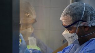 Sağlık Bakan Yardımcısı şubat ayında Covid-19 tanılı 24 hastayla ilgili yazı yayımladı!