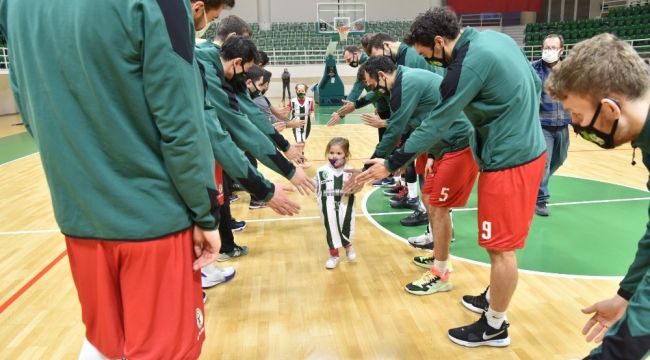 Ayda bebekten iyiyim pozu