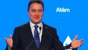 Babacan'dan Albayrak'ın istifasına ilk yorum: Bu bir iflas açıklaması