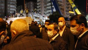 Başkan Batur Bayraklı nöbetinde: Yalnız değilsin İzmir, hep birlikte tek yüreğiz!
