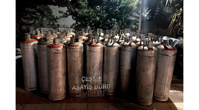 Çeşme'de tüp hırsızlığı zanlısı 3 kişi tutuklandı