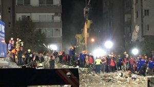 Enkazdaki minik Baran ve anneannesinden acı haber