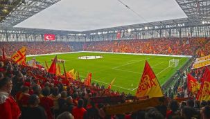 Göztepe sağ bek avında