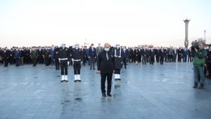 İzmir Atatürk'ü anıyor
