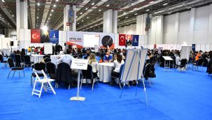 İzmir Depremi Ortak Akıl Buluşması sürüyor: Yuvarlak masalar çözüm önerisi için toplandı