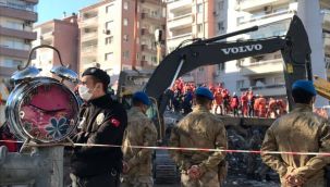 İzmir depreminde hayatını kaybedenlerin sayısı 85'e yükseldi
