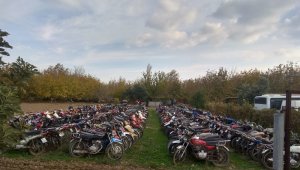İzmir'de 170 motosiklet trafikten men edildi