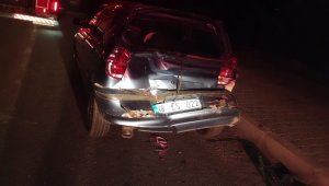 İzmir'de tır ile otomobil çarpıştı: 2 yaralı