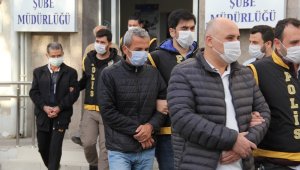İzmir'deki depremde yıkılan binalarla ilgili 7 tutuklama