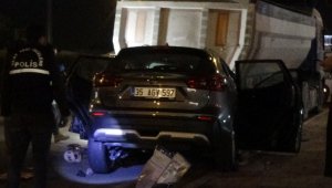İzmir'deki trafik kazasında polis memuru hayatını kaybetti