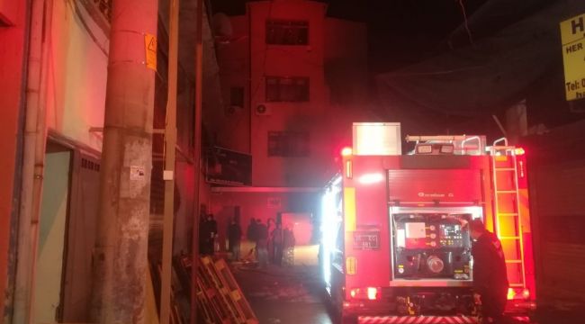 Mobilya atölyesinde korkutan yangın