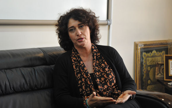 Neptün Soyer'den pazarların kapatılmasına tepki