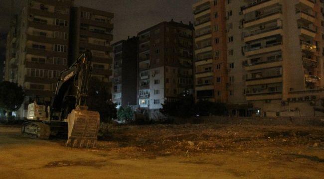 Rıza Bey Apartmanının enkazı kaldırıldı ve geriye acılar kaldı