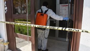 Testleri pozitif olanların evlerine uyarı levhası asılacak!