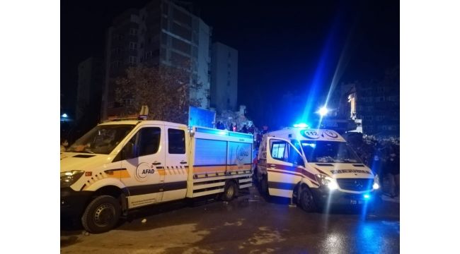 Yılmaz Erbek Apartmanı'nın enkazında 2 kişinin daha cansız bedenine ulaşıldı