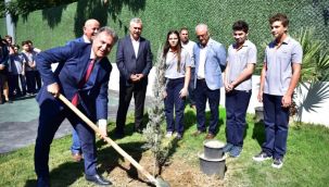 Bornova'nın parkları 2021 yılına hazırlanıyor